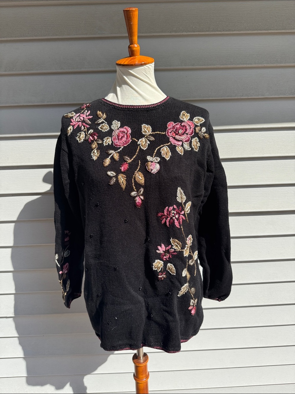 Heirloom Collectibles Vintage floral design Cardigan Sweater Womens